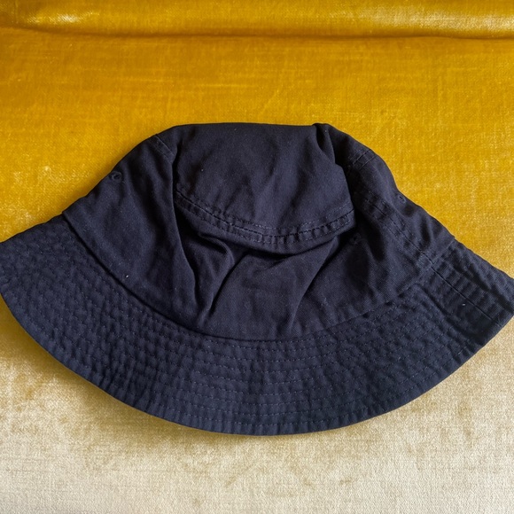 ⭐️🌴NWOT Remy Martin Black Bucket Cap White Centaur Logo One Size Adult Hat - Picture 3 of 3